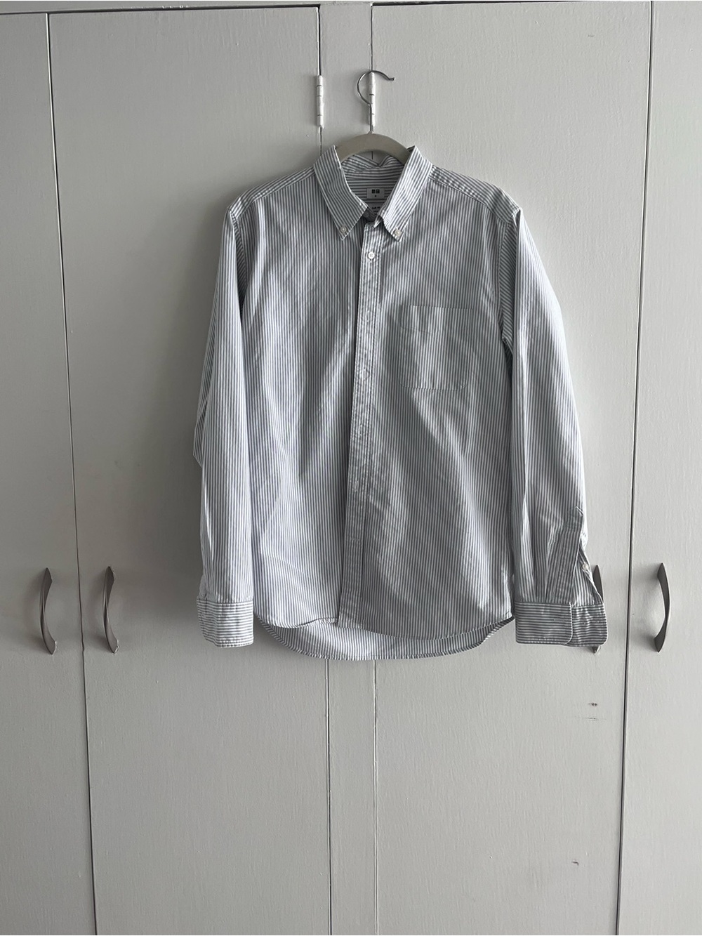 Men’s Slim Fit Pin Striped Button Down